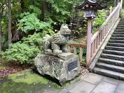 真山神社の狛犬