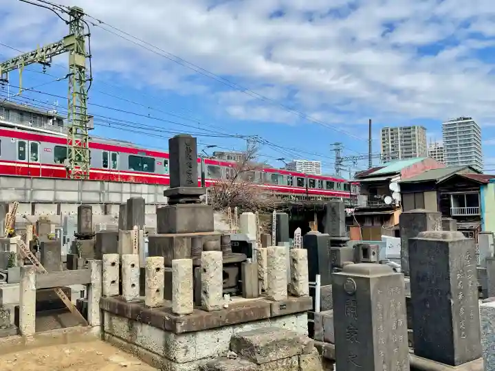 浄瀧寺の{uncategorized: "未分類", other: "その他", undefined: "問題あり", building: "その他建物", grave: "お墓", sacred_gate: "鳥居", guardian: "狛犬", statue: "像", buddha: "仏像", history: "歴史", nature: "自然", garden: "庭園", animal: "動物", pagoda: "塔", temizu: "手水舎", mountain_gate: "山門・神門", sanctuary: "本殿・本堂", subordinate: "末社・摂社", art: "芸術", scenery: "景色", jizo: "地蔵", ema: "絵馬", goshuin: "御朱印", omikuji: "おみくじ", items: "授与品その他", amulet: "お守り", goshuincho: "御朱印帳", eats: "食事", festival: "お祭り", votive_dance: "神楽", shichigosan: "七五三参", wedding: "結婚式", experience: "体験その他", initially: "初詣", around: "周辺", anti_infection: "感染症対策"}