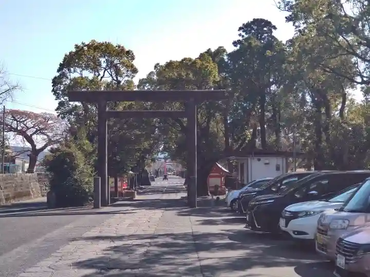 鹿児島神宮の{uncategorized: "未分類", other: "その他", undefined: "問題あり", building: "その他建物", grave: "お墓", sacred_gate: "鳥居", guardian: "狛犬", statue: "像", buddha: "仏像", history: "歴史", nature: "自然", garden: "庭園", animal: "動物", pagoda: "塔", temizu: "手水舎", mountain_gate: "山門・神門", sanctuary: "本殿・本堂", subordinate: "末社・摂社", art: "芸術", scenery: "景色", jizo: "地蔵", ema: "絵馬", goshuin: "御朱印", omikuji: "おみくじ", items: "授与品その他", amulet: "お守り", goshuincho: "御朱印帳", eats: "食事", festival: "お祭り", votive_dance: "神楽", shichigosan: "七五三参", wedding: "結婚式", experience: "体験その他", initially: "初詣", around: "周辺", anti_infection: "感染症対策"}