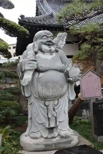 良観寺の像