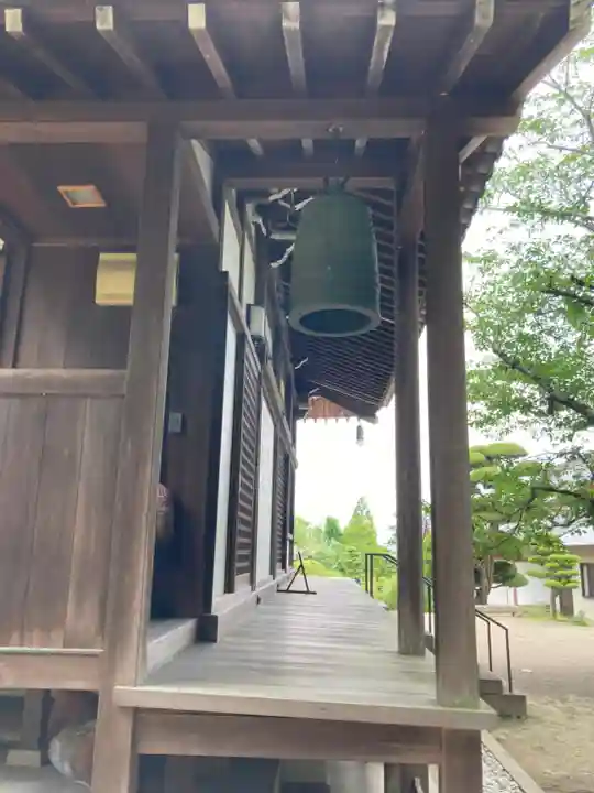 常楽寺の本殿・本堂