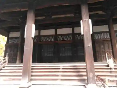 西顕寺の本殿・本堂