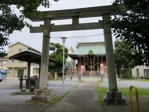 三輪里稲荷神社の鳥居