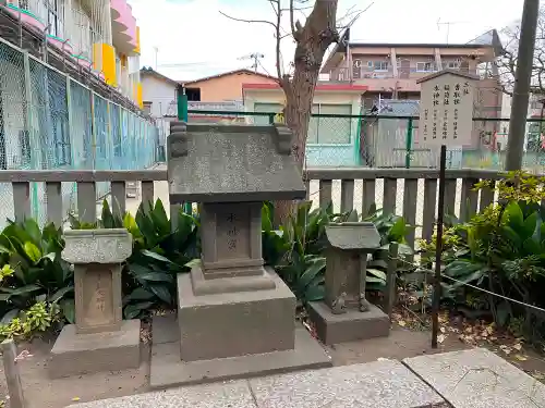 五方山熊野神社の末社・摂社