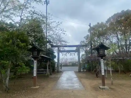 鎌数伊勢大神宮の{uncategorized: "未分類", other: "その他", undefined: "問題あり", building: "その他建物", grave: "お墓", sacred_gate: "鳥居", guardian: "狛犬", statue: "像", buddha: "仏像", history: "歴史", nature: "自然", garden: "庭園", animal: "動物", pagoda: "塔", temizu: "手水舎", mountain_gate: "山門・神門", sanctuary: "本殿・本堂", subordinate: "末社・摂社", art: "芸術", scenery: "景色", jizo: "地蔵", ema: "絵馬", goshuin: "御朱印", omikuji: "おみくじ", items: "授与品その他", amulet: "お守り", goshuincho: "御朱印帳", eats: "食事", festival: "お祭り", votive_dance: "神楽", shichigosan: "七五三参", wedding: "結婚式", experience: "体験その他", initially: "初詣", around: "周辺", anti_infection: "感染症対策"}