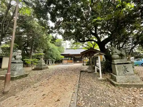 荘八幡神社の建物その他