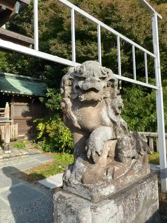 叶神社(東叶神社)の狛犬