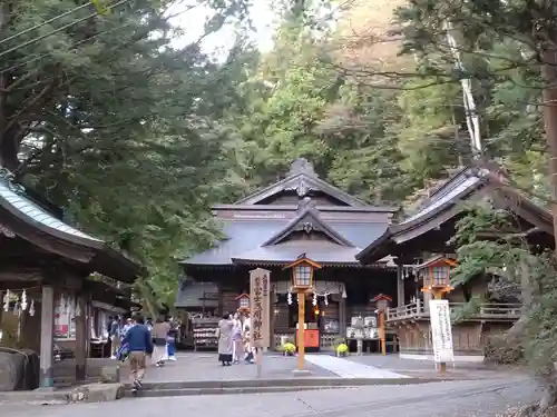 新倉富士浅間神社の本殿