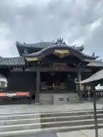 郷照寺の本殿・本堂