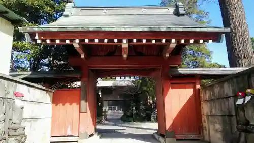 安養寺の山門