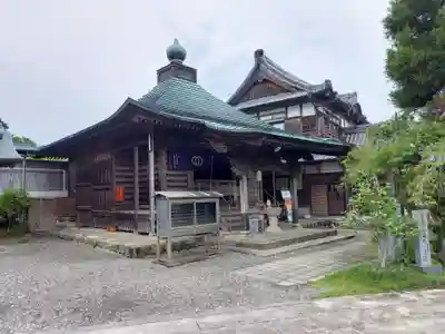 種間寺の本殿・本堂