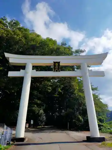 雄山神社前立社壇の鳥居