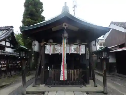 剣神社の本殿