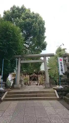 諏訪神社の鳥居