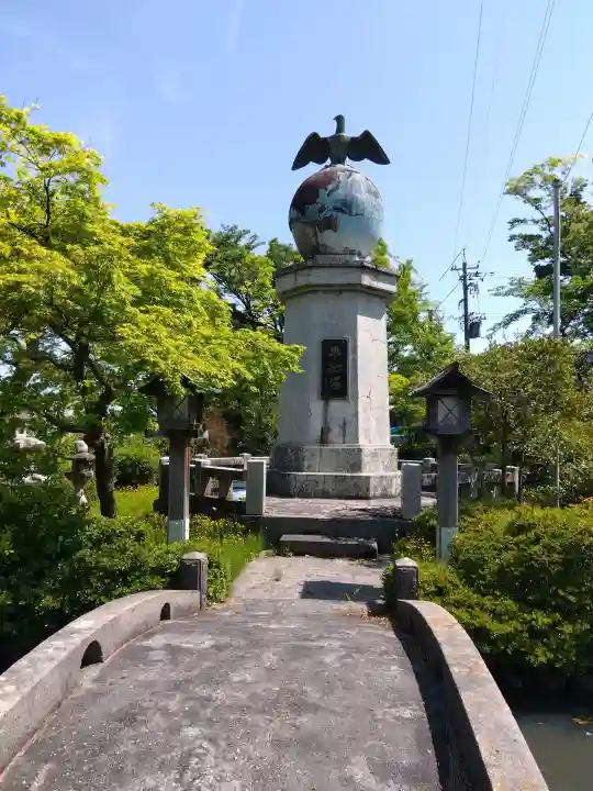 櫟原神社の{uncategorized: "未分類", other: "その他", undefined: "問題あり", building: "その他建物", grave: "お墓", sacred_gate: "鳥居", guardian: "狛犬", statue: "像", buddha: "仏像", history: "歴史", nature: "自然", garden: "庭園", animal: "動物", pagoda: "塔", temizu: "手水舎", mountain_gate: "山門・神門", sanctuary: "本殿・本堂", subordinate: "末社・摂社", art: "芸術", scenery: "景色", jizo: "地蔵", ema: "絵馬", goshuin: "御朱印", omikuji: "おみくじ", items: "授与品その他", amulet: "お守り", goshuincho: "御朱印帳", eats: "食事", festival: "お祭り", votive_dance: "神楽", shichigosan: "七五三参", wedding: "結婚式", experience: "体験その他", initially: "初詣", around: "周辺", anti_infection: "感染症対策"}