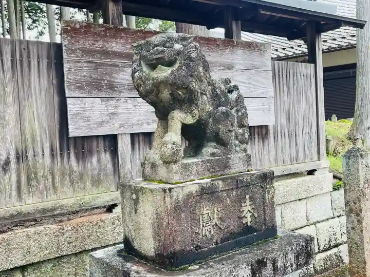 天満社の{uncategorized: "未分類", other: "その他", undefined: "問題あり", building: "その他建物", grave: "お墓", sacred_gate: "鳥居", guardian: "狛犬", statue: "像", buddha: "仏像", history: "歴史", nature: "自然", garden: "庭園", animal: "動物", pagoda: "塔", temizu: "手水舎", mountain_gate: "山門・神門", sanctuary: "本殿・本堂", subordinate: "末社・摂社", art: "芸術", scenery: "景色", jizo: "地蔵", ema: "絵馬", goshuin: "御朱印", omikuji: "おみくじ", items: "授与品その他", amulet: "お守り", goshuincho: "御朱印帳", eats: "食事", festival: "お祭り", votive_dance: "神楽", shichigosan: "七五三参", wedding: "結婚式", experience: "体験その他", initially: "初詣", around: "周辺", anti_infection: "感染症対策"}