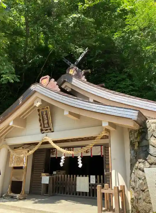 戸隠神社奥社の本殿・本堂