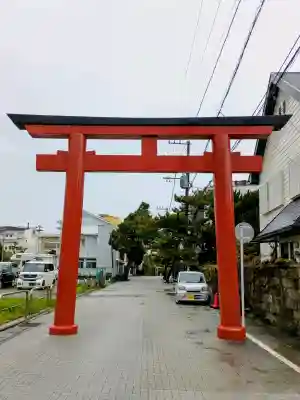 森戸大明神（森戸神社）の{uncategorized: "未分類", other: "その他", undefined: "問題あり", building: "その他建物", grave: "お墓", sacred_gate: "鳥居", guardian: "狛犬", statue: "像", buddha: "仏像", history: "歴史", nature: "自然", garden: "庭園", animal: "動物", pagoda: "塔", temizu: "手水舎", mountain_gate: "山門・神門", sanctuary: "本殿・本堂", subordinate: "末社・摂社", art: "芸術", scenery: "景色", jizo: "地蔵", ema: "絵馬", goshuin: "御朱印", omikuji: "おみくじ", items: "授与品その他", amulet: "お守り", goshuincho: "御朱印帳", eats: "食事", festival: "お祭り", votive_dance: "神楽", shichigosan: "七五三参", wedding: "結婚式", experience: "体験その他", initially: "初詣", around: "周辺", anti_infection: "感染症対策"}