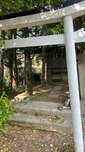 貴布禰神社の{uncategorized: "未分類", other: "その他", undefined: "問題あり", building: "その他建物", grave: "お墓", sacred_gate: "鳥居", guardian: "狛犬", statue: "像", buddha: "仏像", history: "歴史", nature: "自然", garden: "庭園", animal: "動物", pagoda: "塔", temizu: "手水舎", mountain_gate: "山門・神門", sanctuary: "本殿・本堂", subordinate: "末社・摂社", art: "芸術", scenery: "景色", jizo: "地蔵", ema: "絵馬", goshuin: "御朱印", omikuji: "おみくじ", items: "授与品その他", amulet: "お守り", goshuincho: "御朱印帳", eats: "食事", festival: "お祭り", votive_dance: "神楽", shichigosan: "七五三参", wedding: "結婚式", experience: "体験その他", initially: "初詣", around: "周辺", anti_infection: "感染症対策"}