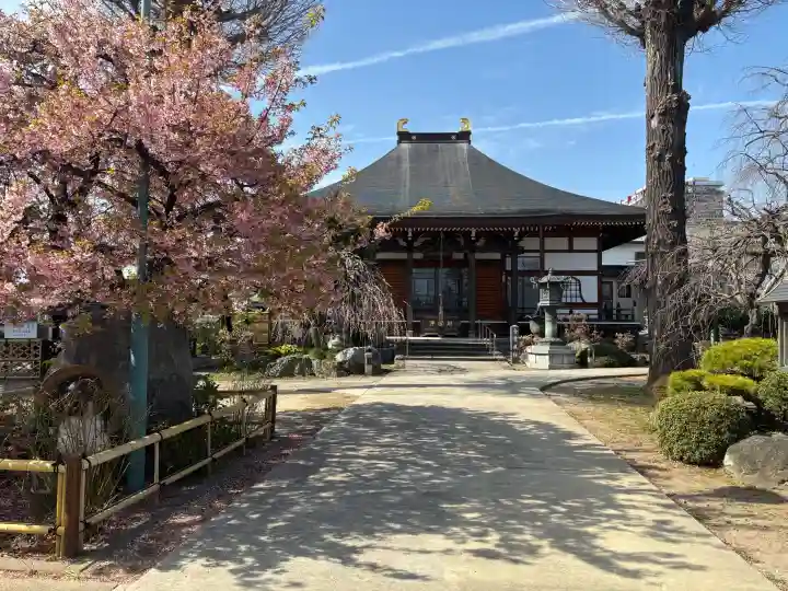 芳林寺の{uncategorized: "未分類", other: "その他", undefined: "問題あり", building: "その他建物", grave: "お墓", sacred_gate: "鳥居", guardian: "狛犬", statue: "像", buddha: "仏像", history: "歴史", nature: "自然", garden: "庭園", animal: "動物", pagoda: "塔", temizu: "手水舎", mountain_gate: "山門・神門", sanctuary: "本殿・本堂", subordinate: "末社・摂社", art: "芸術", scenery: "景色", jizo: "地蔵", ema: "絵馬", goshuin: "御朱印", omikuji: "おみくじ", items: "授与品その他", amulet: "お守り", goshuincho: "御朱印帳", eats: "食事", festival: "お祭り", votive_dance: "神楽", shichigosan: "七五三参", wedding: "結婚式", experience: "体験その他", initially: "初詣", around: "周辺", anti_infection: "感染症対策"}