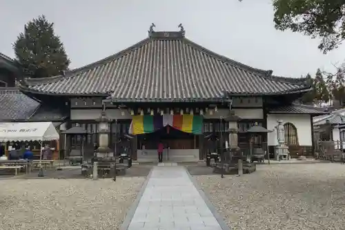 八事山 興正寺の本殿・本堂