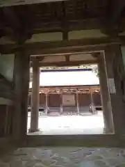 西明寺の山門