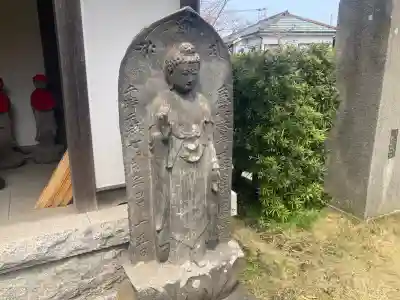 伝福寺の{uncategorized: "未分類", other: "その他", undefined: "問題あり", building: "その他建物", grave: "お墓", sacred_gate: "鳥居", guardian: "狛犬", statue: "像", buddha: "仏像", history: "歴史", nature: "自然", garden: "庭園", animal: "動物", pagoda: "塔", temizu: "手水舎", mountain_gate: "山門・神門", sanctuary: "本殿・本堂", subordinate: "末社・摂社", art: "芸術", scenery: "景色", jizo: "地蔵", ema: "絵馬", goshuin: "御朱印", omikuji: "おみくじ", items: "授与品その他", amulet: "お守り", goshuincho: "御朱印帳", eats: "食事", festival: "お祭り", votive_dance: "神楽", shichigosan: "七五三参", wedding: "結婚式", experience: "体験その他", initially: "初詣", around: "周辺", anti_infection: "感染症対策"}