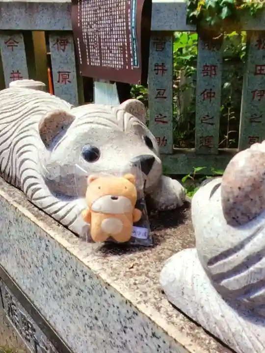 くまくま神社(導きの社 熊野町熊野神社)(東京都)