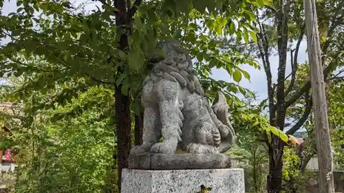 留辺蘂神社の狛犬