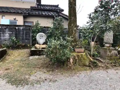 十三寺の建物その他