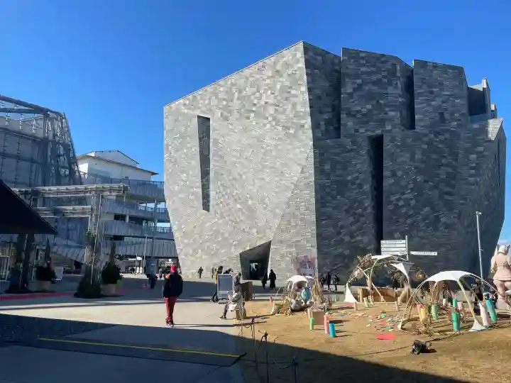 武蔵野坐令和神社の{uncategorized: "未分類", other: "その他", undefined: "問題あり", building: "その他建物", grave: "お墓", sacred_gate: "鳥居", guardian: "狛犬", statue: "像", buddha: "仏像", history: "歴史", nature: "自然", garden: "庭園", animal: "動物", pagoda: "塔", temizu: "手水舎", mountain_gate: "山門・神門", sanctuary: "本殿・本堂", subordinate: "末社・摂社", art: "芸術", scenery: "景色", jizo: "地蔵", ema: "絵馬", goshuin: "御朱印", omikuji: "おみくじ", items: "授与品その他", amulet: "お守り", goshuincho: "御朱印帳", eats: "食事", festival: "お祭り", votive_dance: "神楽", shichigosan: "七五三参", wedding: "結婚式", experience: "体験その他", initially: "初詣", around: "周辺", anti_infection: "感染症対策"}