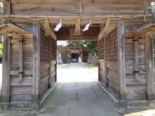 大神山神社本宮の山門・神門