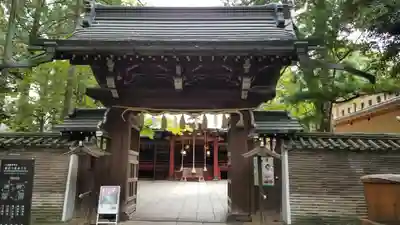 赤坂氷川神社の山門・神門
