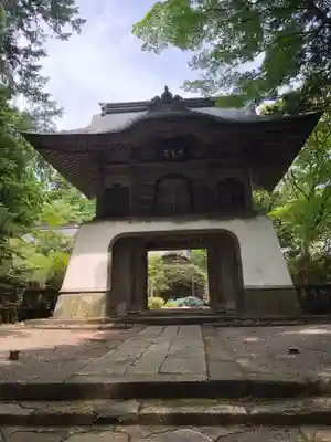 興雲律院の山門・神門