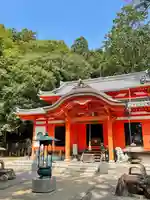 中山寺奥之院の本殿・本堂