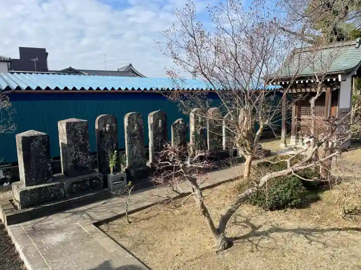 最勝院の{uncategorized: "未分類", other: "その他", undefined: "問題あり", building: "その他建物", grave: "お墓", sacred_gate: "鳥居", guardian: "狛犬", statue: "像", buddha: "仏像", history: "歴史", nature: "自然", garden: "庭園", animal: "動物", pagoda: "塔", temizu: "手水舎", mountain_gate: "山門・神門", sanctuary: "本殿・本堂", subordinate: "末社・摂社", art: "芸術", scenery: "景色", jizo: "地蔵", ema: "絵馬", goshuin: "御朱印", omikuji: "おみくじ", items: "授与品その他", amulet: "お守り", goshuincho: "御朱印帳", eats: "食事", festival: "お祭り", votive_dance: "神楽", shichigosan: "七五三参", wedding: "結婚式", experience: "体験その他", initially: "初詣", around: "周辺", anti_infection: "感染症対策"}