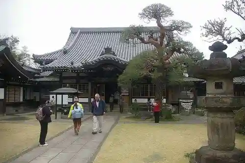 長泉寺の本殿・本堂
