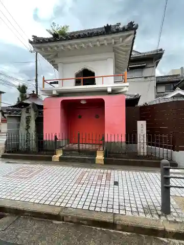 六大院の山門・神門