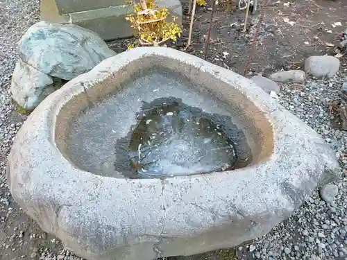 彌彦神社　(伊夜日子神社)の手水