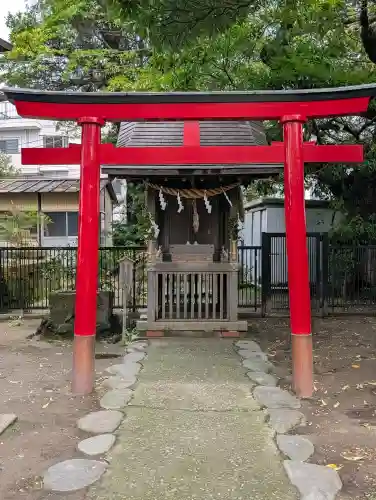 八幡橋八幡神社の{uncategorized: "未分類", other: "その他", undefined: "問題あり", building: "その他建物", grave: "お墓", sacred_gate: "鳥居", guardian: "狛犬", statue: "像", buddha: "仏像", history: "歴史", nature: "自然", garden: "庭園", animal: "動物", pagoda: "塔", temizu: "手水舎", mountain_gate: "山門・神門", sanctuary: "本殿・本堂", subordinate: "末社・摂社", art: "芸術", scenery: "景色", jizo: "地蔵", ema: "絵馬", goshuin: "御朱印", omikuji: "おみくじ", items: "授与品その他", amulet: "お守り", goshuincho: "御朱印帳", eats: "食事", festival: "お祭り", votive_dance: "神楽", shichigosan: "七五三参", wedding: "結婚式", experience: "体験その他", initially: "初詣", around: "周辺", anti_infection: "感染症対策"}