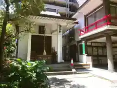 妻恋神社の本殿