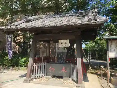 胡録神社の手水舎