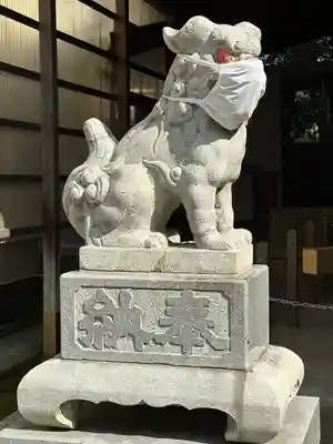 青木神社(笠間町)の狛犬