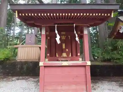 北口本宮冨士浅間神社の末社・摂社