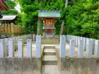 八幡社(附島)の末社・摂社