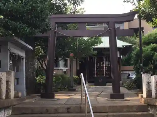 桜森稲荷神社の鳥居