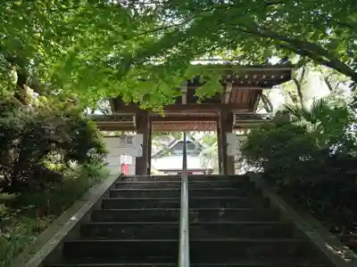 仏地院の山門・神門