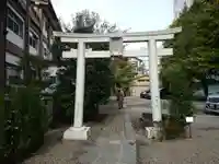 被官稲荷神社の鳥居