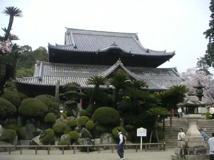 粉河寺の本殿・本堂