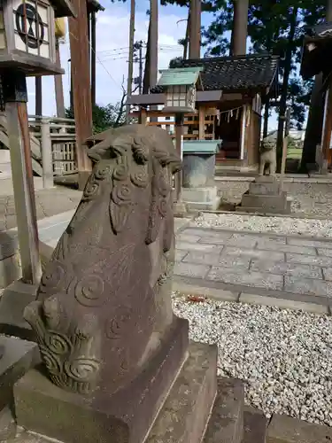 八幡神社の狛犬